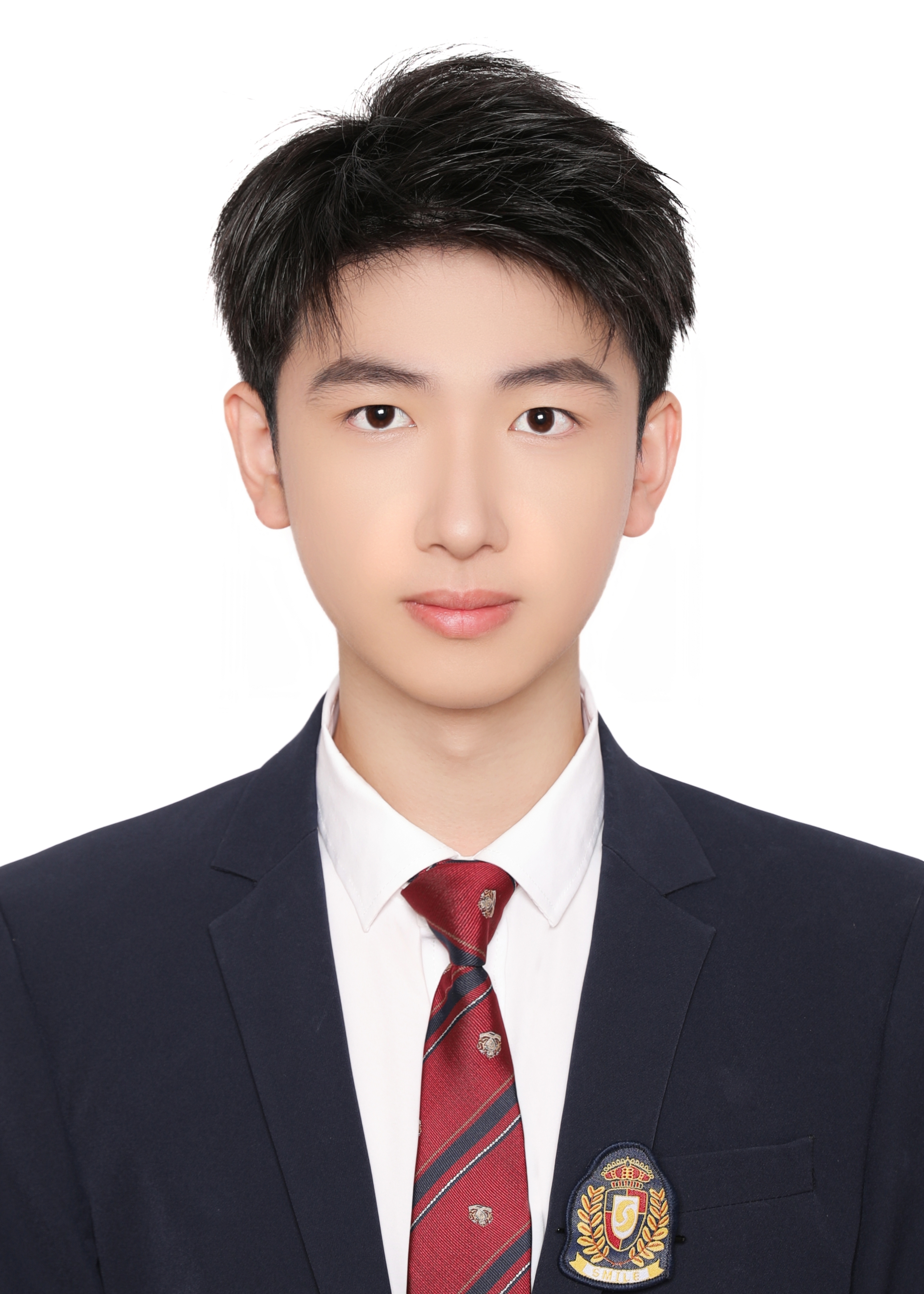 图1 曾喜同学证件照.jpg